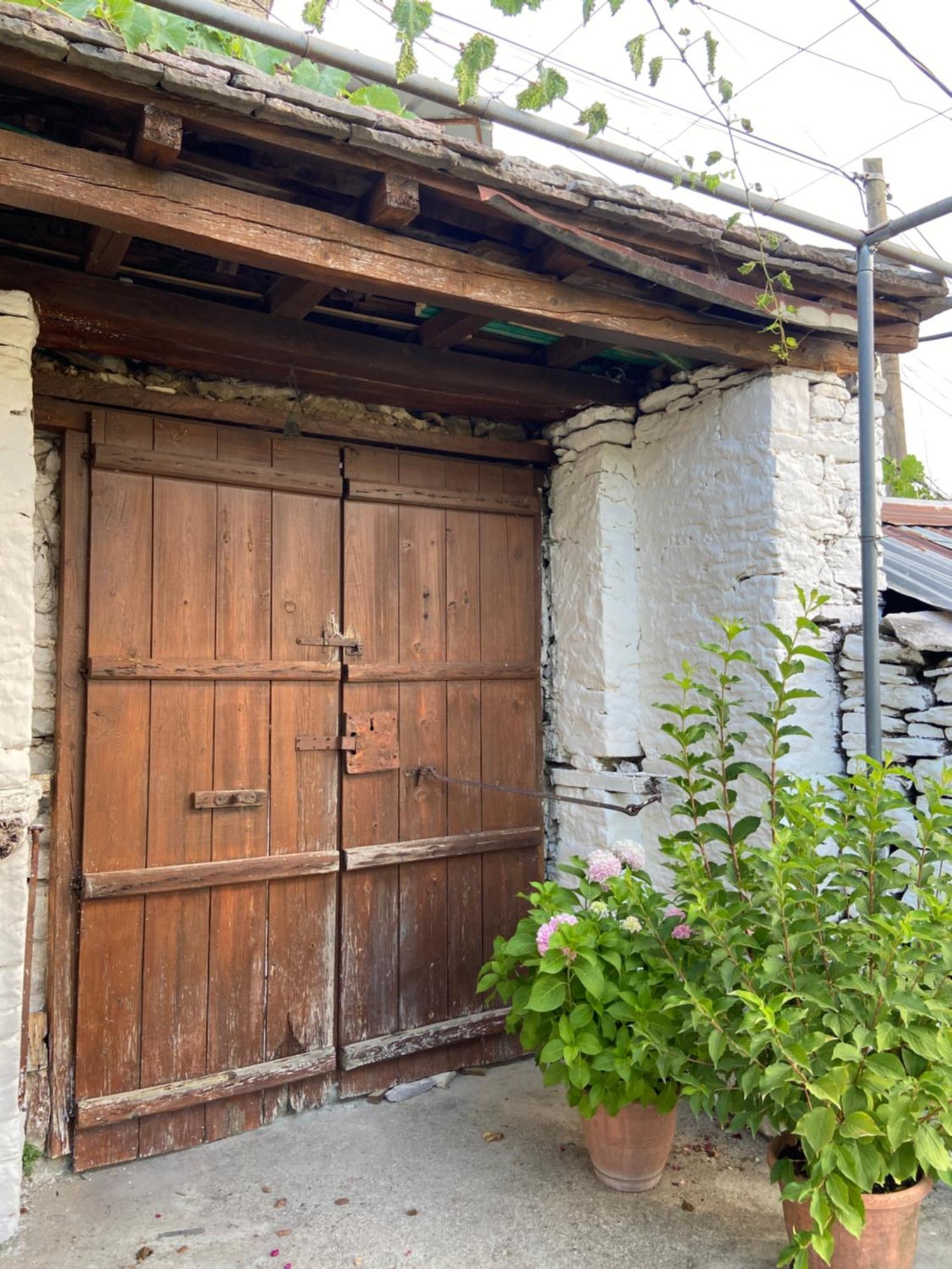 Stonetale Garden Guesthouse Gjirokastra Kültér fotó